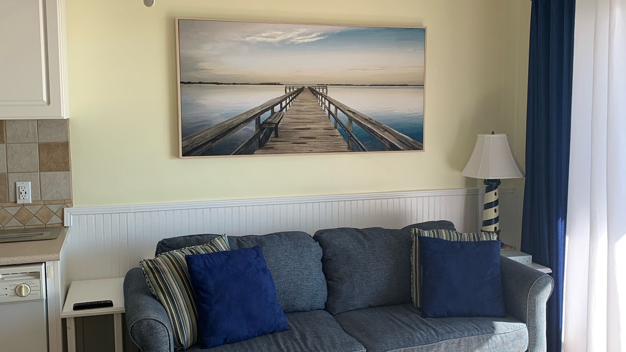 Photo of Livingroom in Folly Field
