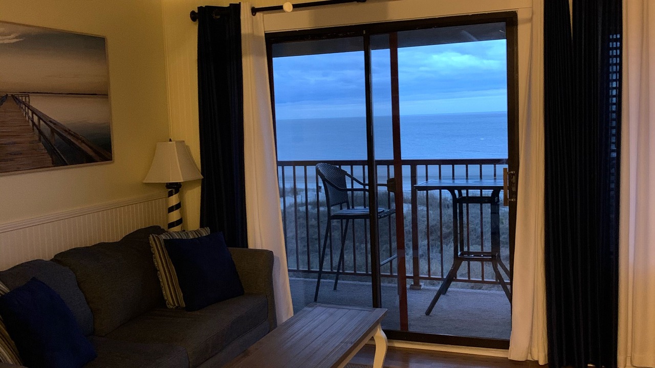 Photo of Livingroom in Folly Field