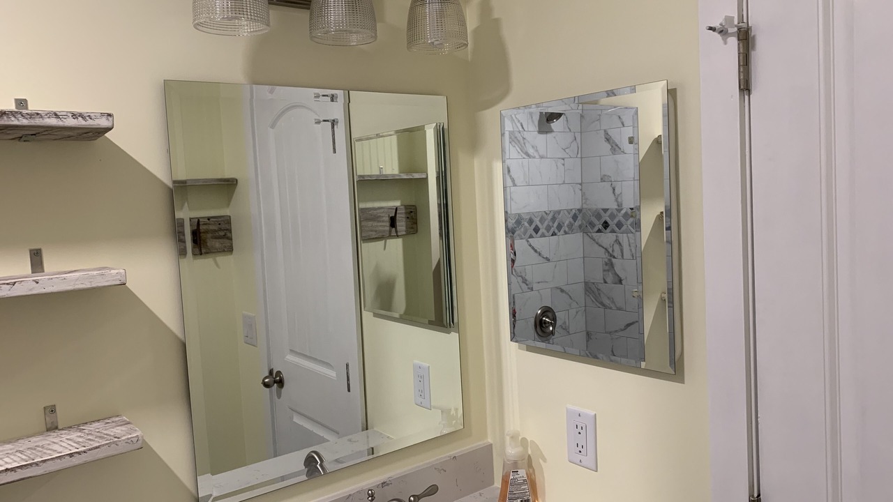 Photo of Bathroom in Folly Field