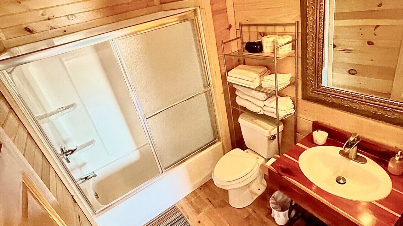 Photo of Bathroom in Gatlinburg