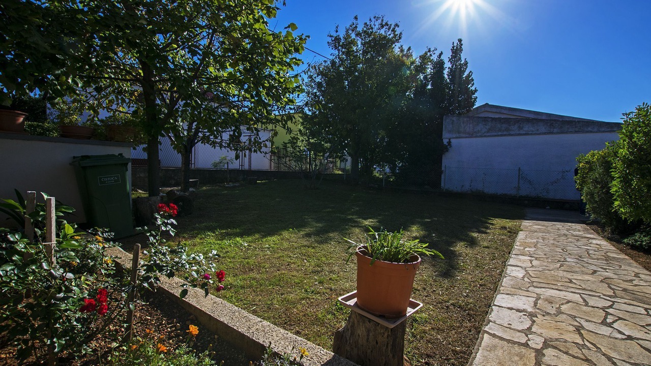 Photo of Outdoor in Seline