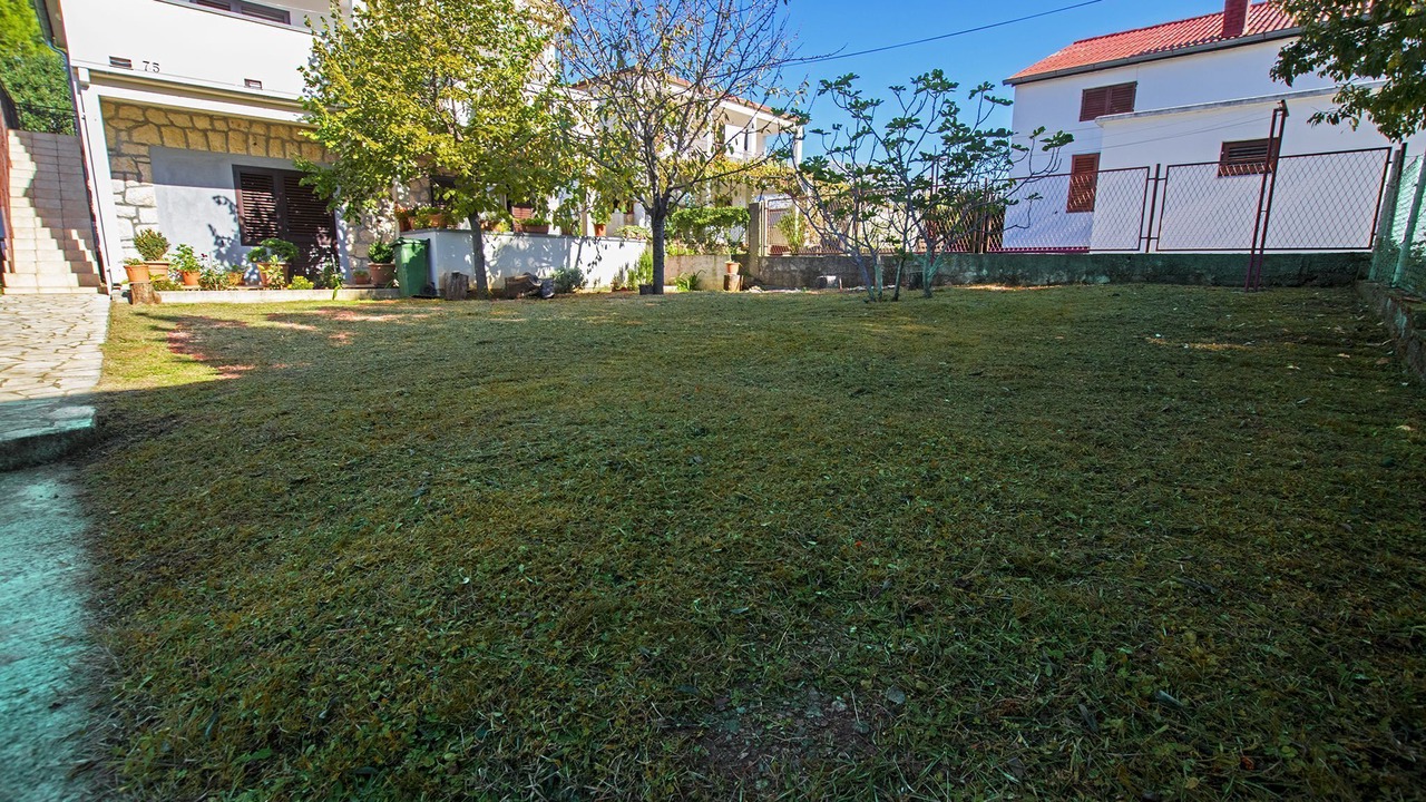 Photo of Outdoor in Seline