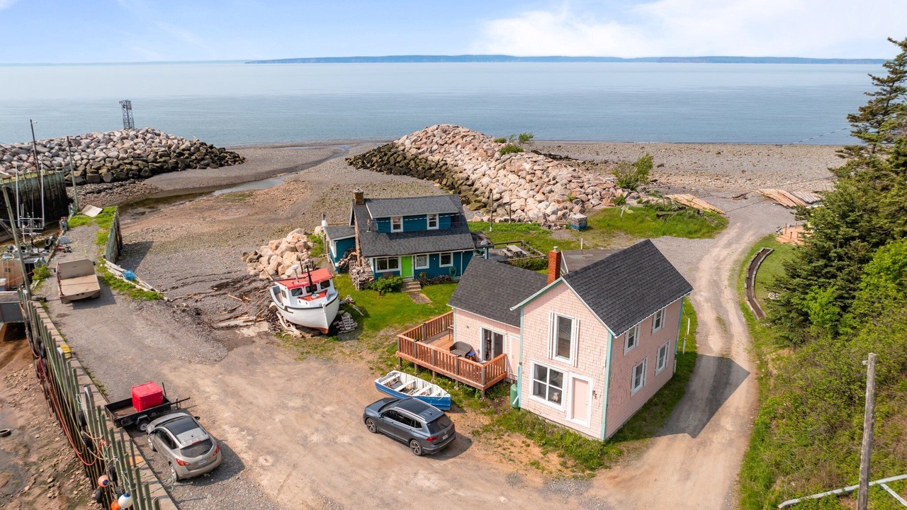 Photo of Outdoor in Harbourville