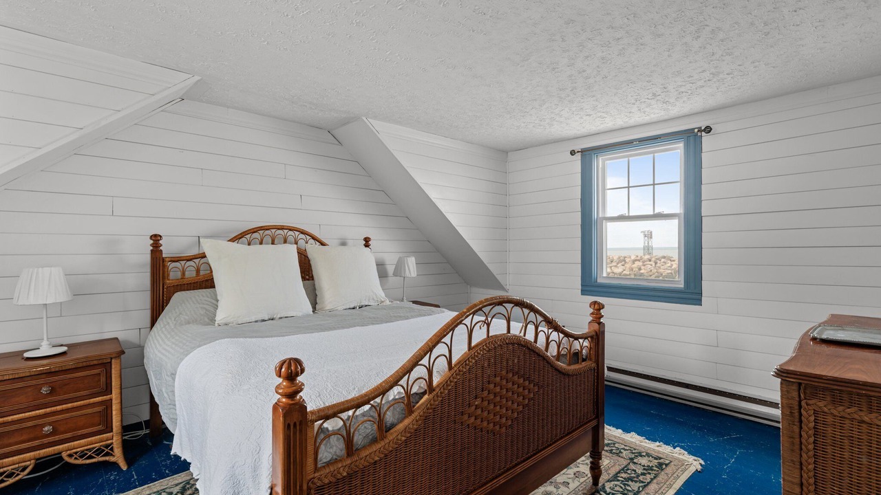 Photo of Bedroom in Harbourville