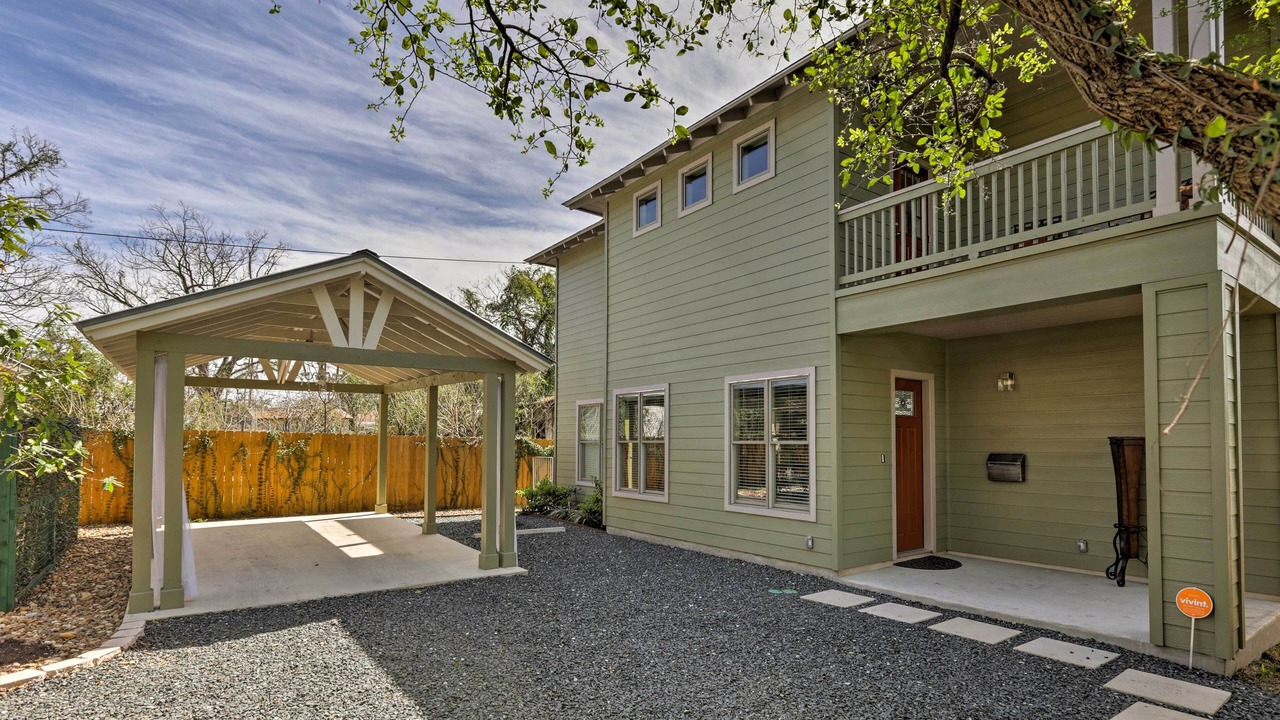Photo of Outdoor in Near East Side