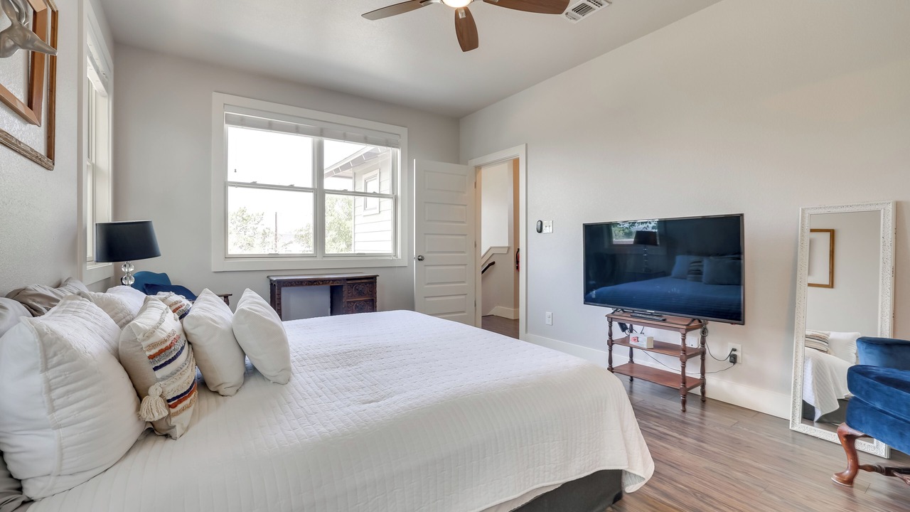 Photo of Bedroom in Near East Side
