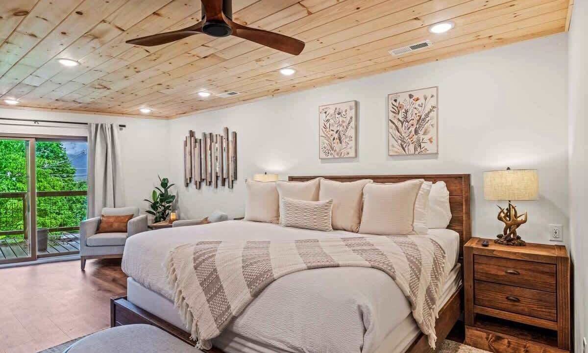 Photo of Bedroom in Chalet Village