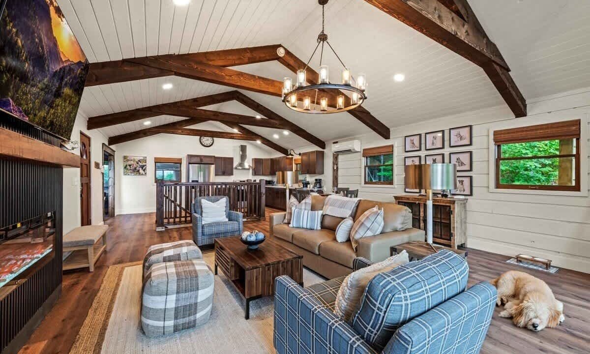 Photo of Livingroom in Chalet Village