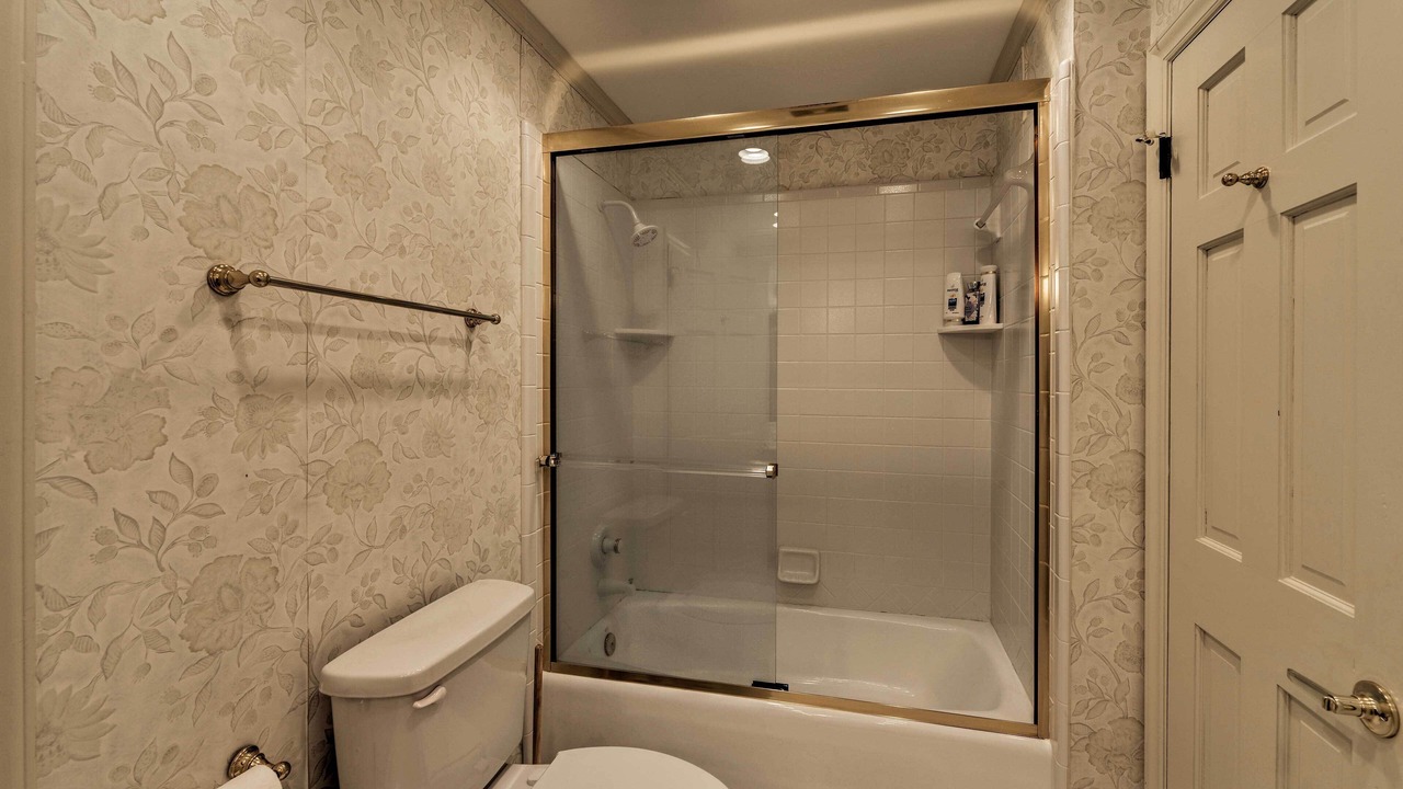 Photo of Bathroom in Chocowinity
