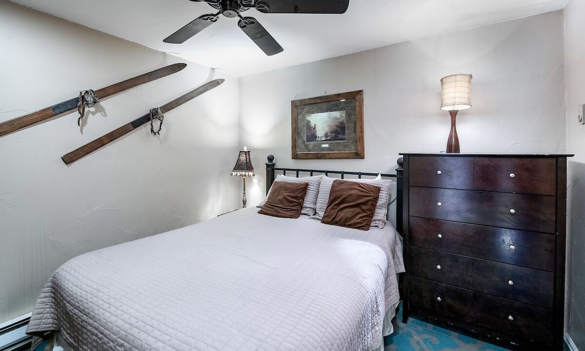 Photo of Bedroom in Historic District