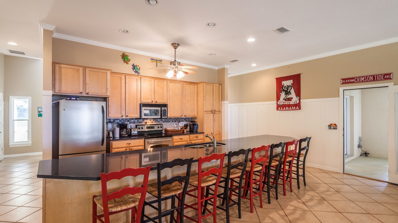Photo of Kitchen in Putnam Hall