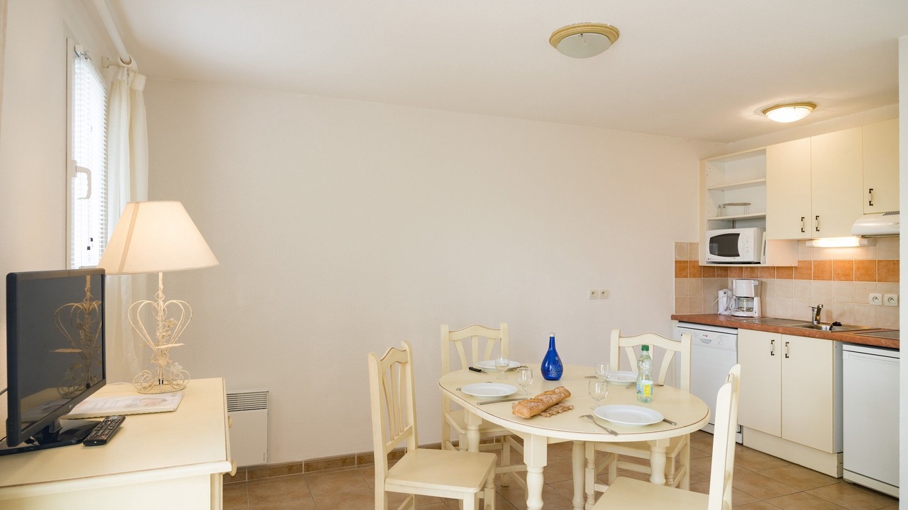 Photo of Kitchen in Homps