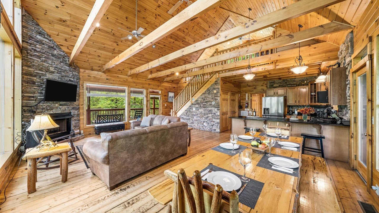 Photo of Livingroom in Gatlinburg