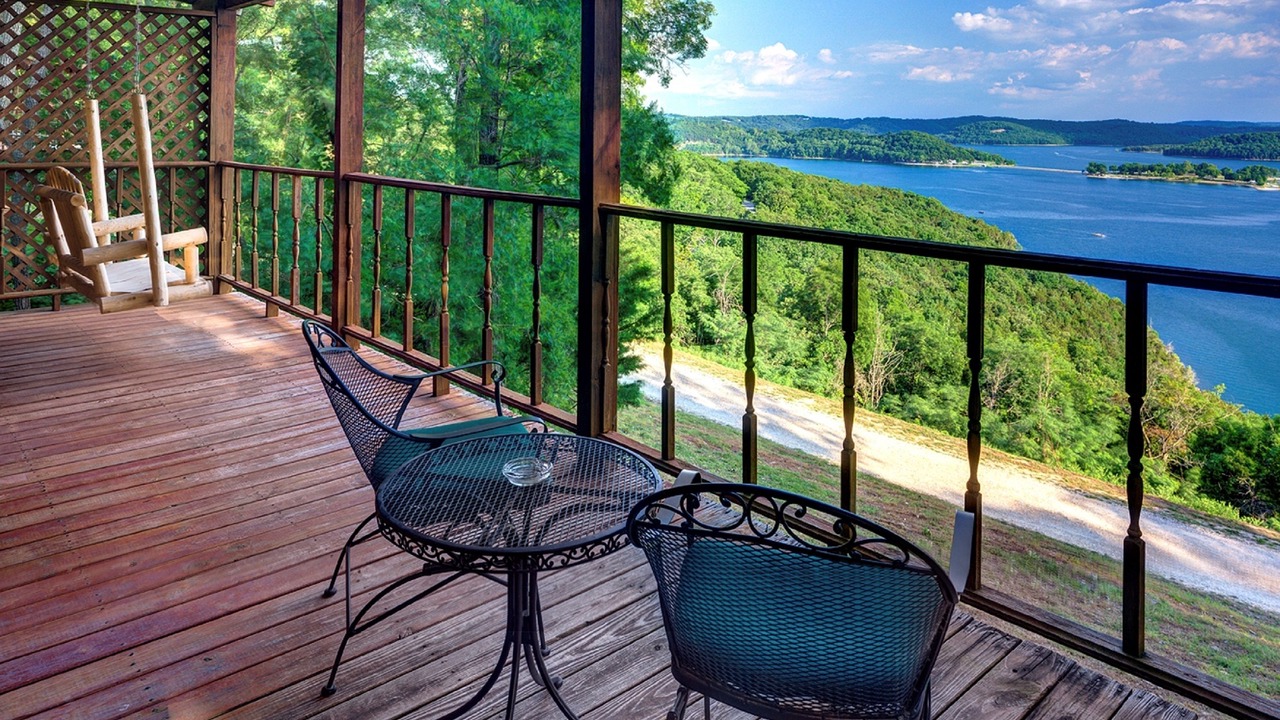 Photo of Bedroom in Eureka Springs