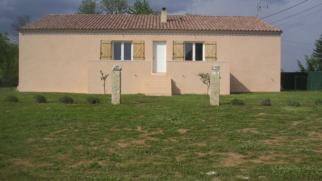 Photo of Outdoor in Banne