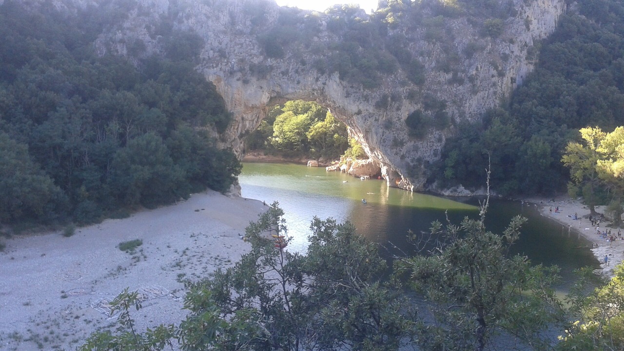 Photo of Others in Banne