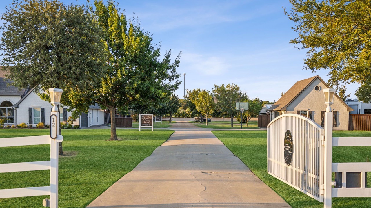 Photo of Outdoor in Melissa