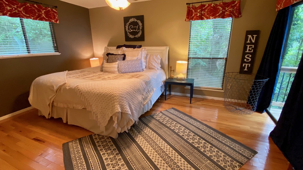 Photo of Bedroom in Pointblank