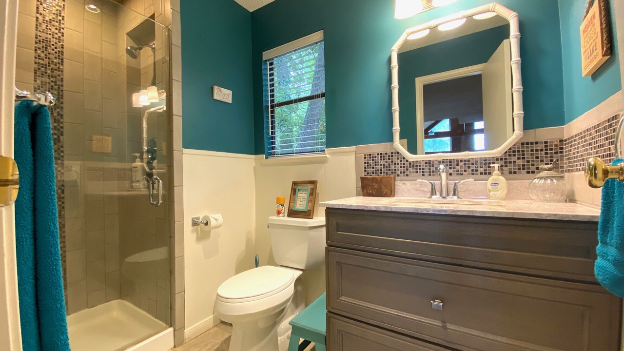 Photo of Bathroom in Pointblank