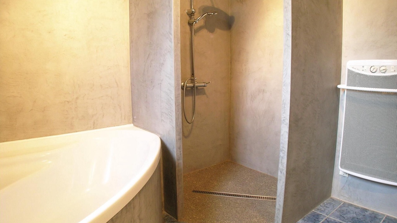 Photo of Bathroom in Saint-Maixent-sur-Vie