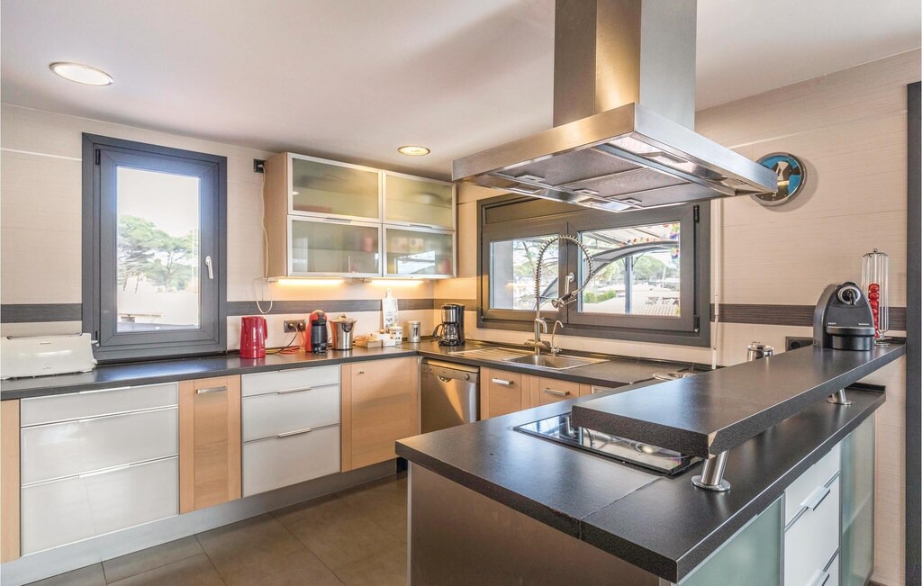 Photo of Kitchen in La Goba