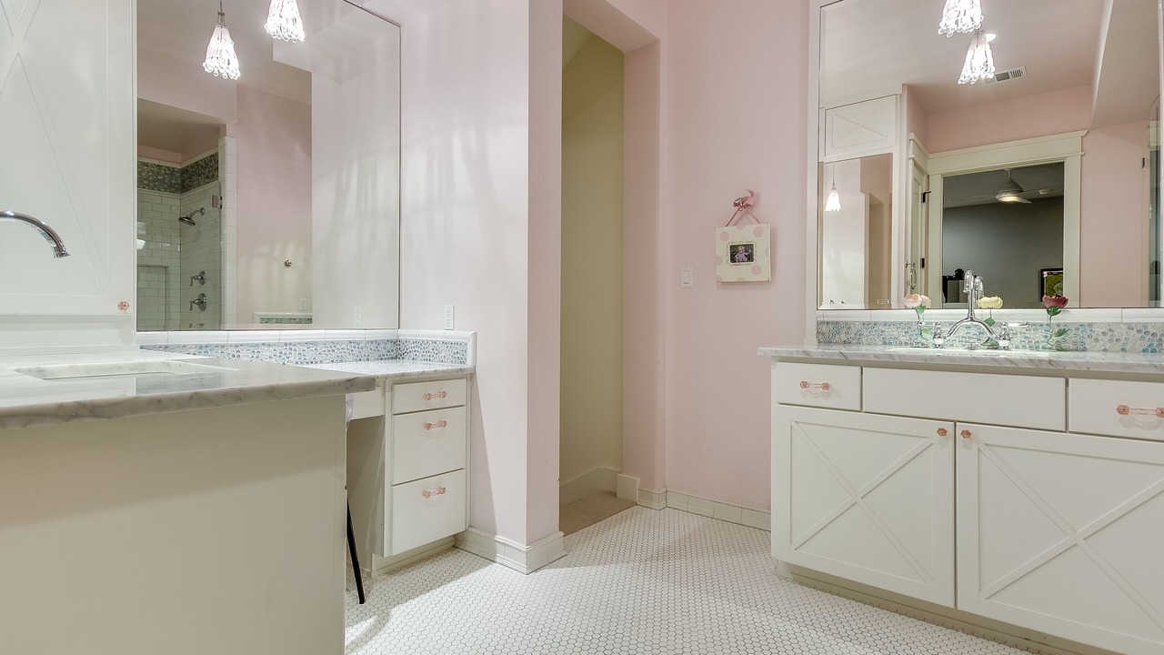 Photo of Bathroom in Lost Creek