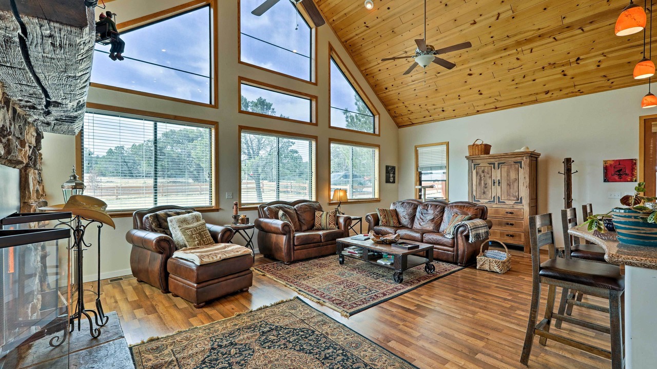 Photo of Livingroom in Show Low