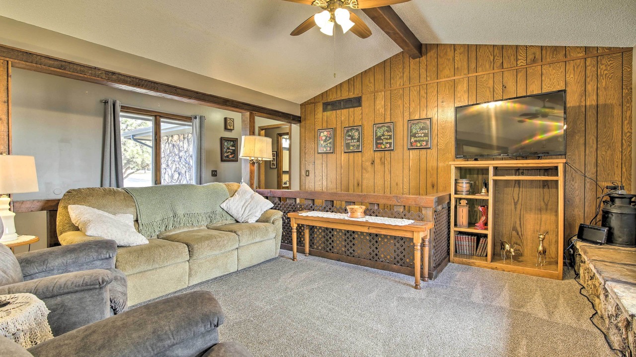 Photo of Livingroom in Milford