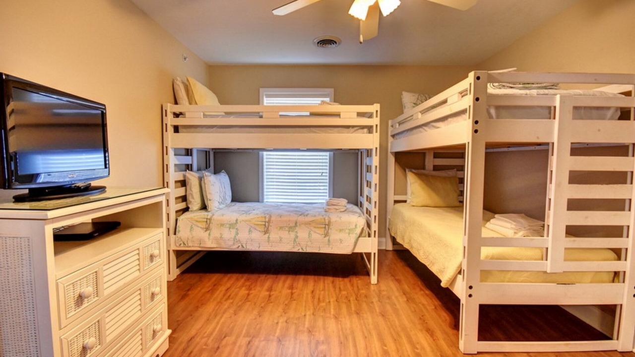 Photo of Bedroom in Crescent Beach