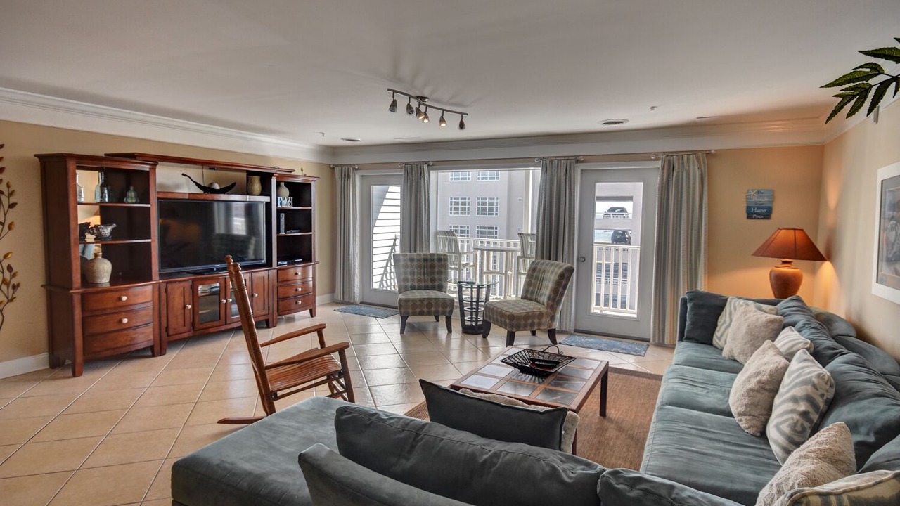 Photo of Livingroom in Crescent Beach