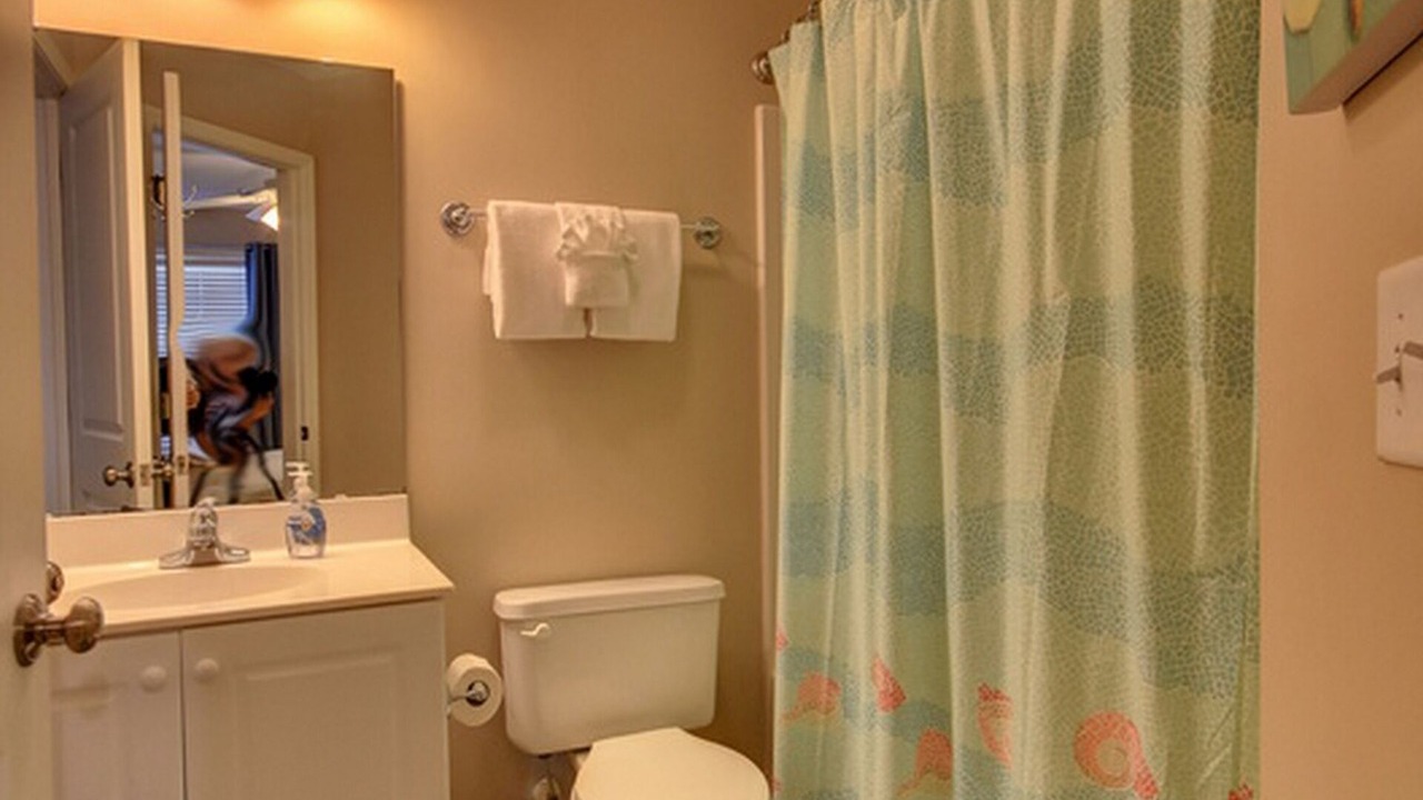 Photo of Bathroom in Crescent Beach