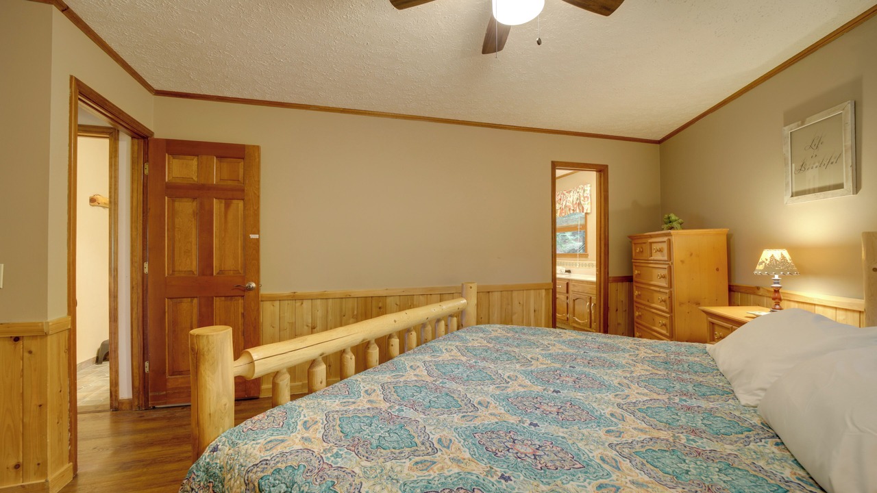 Photo of Bedroom in Sky Valley
