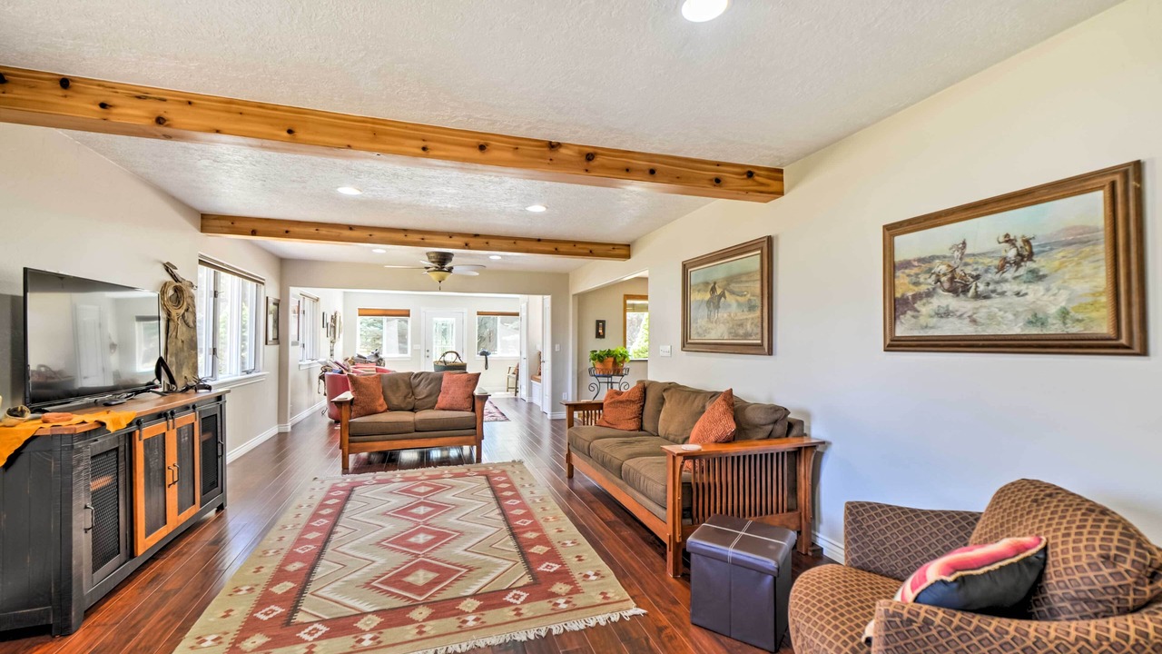 Photo of Livingroom in Mancos