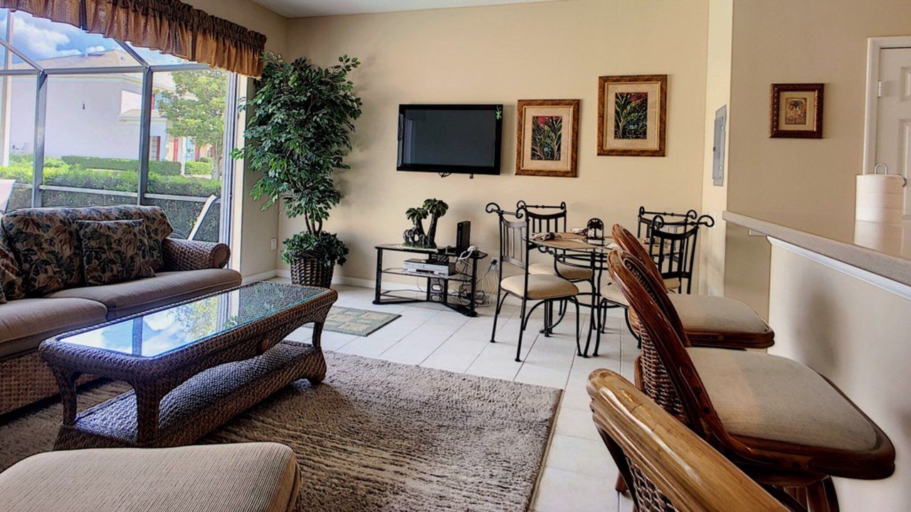 Photo of Livingroom in Windsor Palms