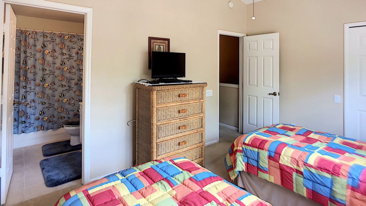 Photo of Bedroom in Windsor Palms