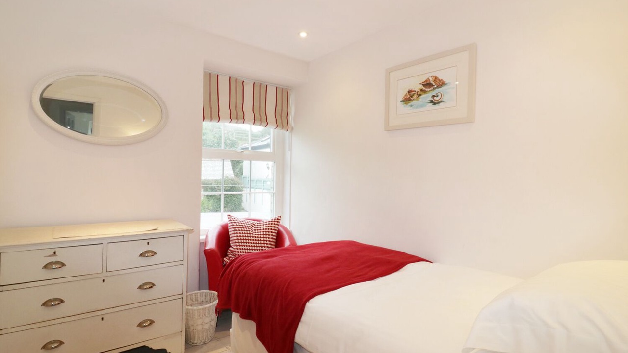 Photo of Bedroom in Crantock