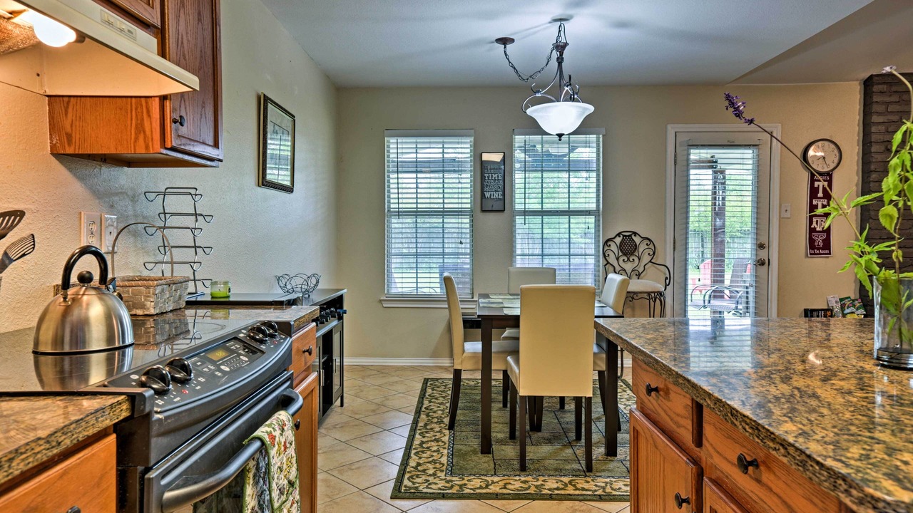Photo of Kitchen in McQueeney