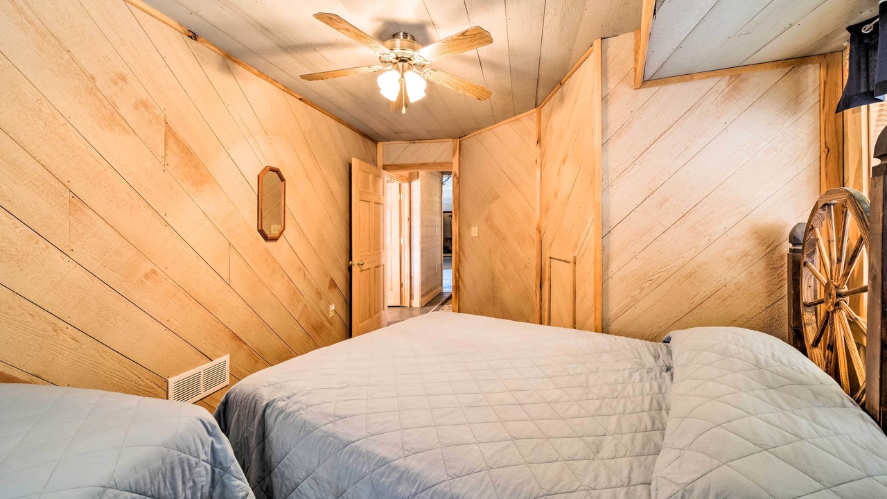 Photo of Bedroom in Bryant