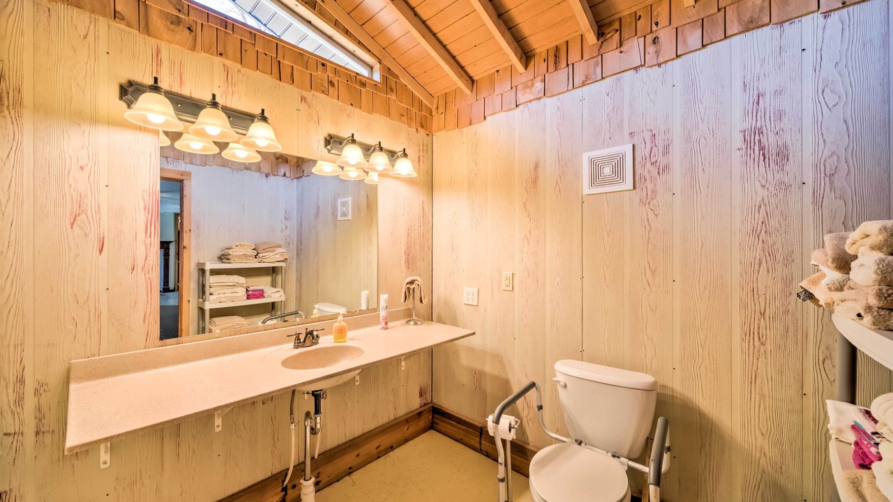 Photo of Bathroom in Bryant