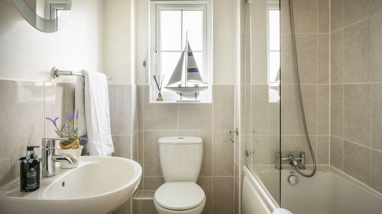 Photo of Bathroom in Camber