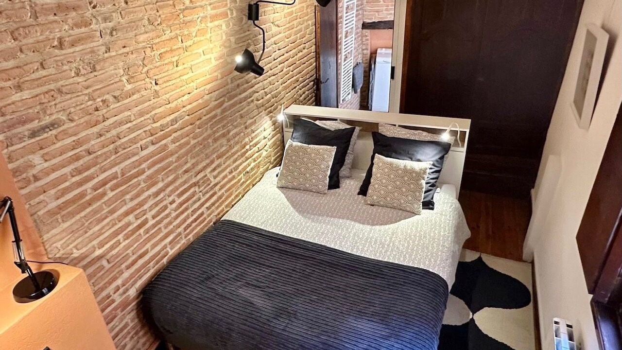 Photo of Bedroom in Saint-Etienne