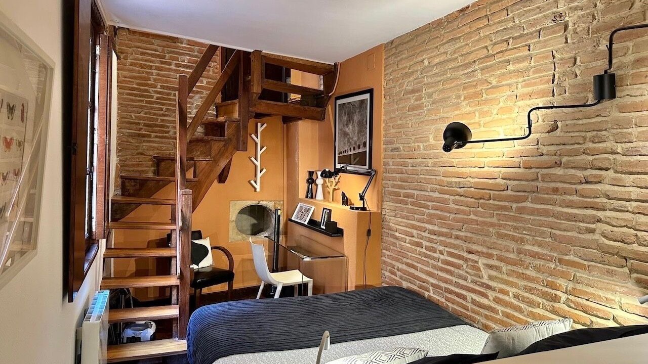 Photo of Bedroom in Saint-Etienne