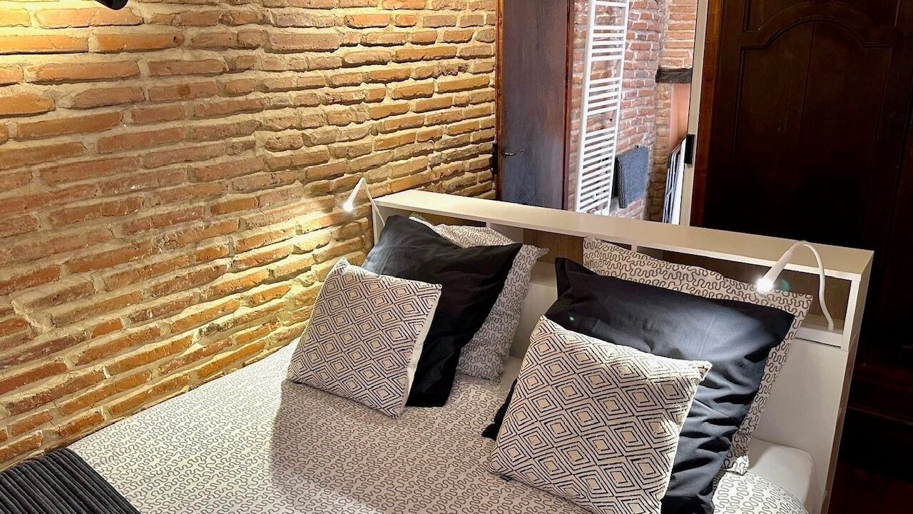 Photo of Bedroom in Saint-Etienne