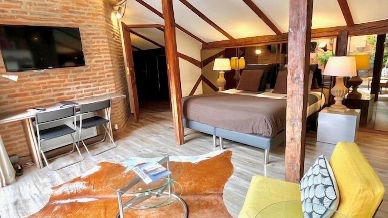 Photo of Bedroom in Saint-Etienne