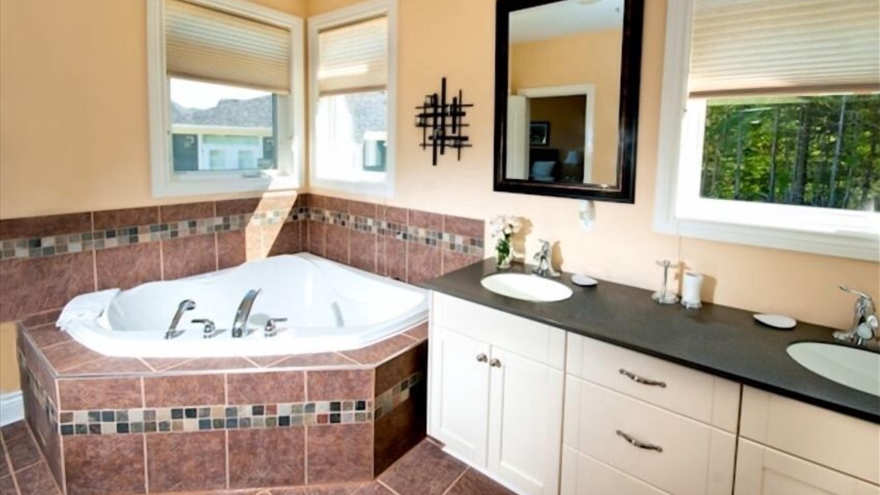 Photo of Bathroom in Baddeck