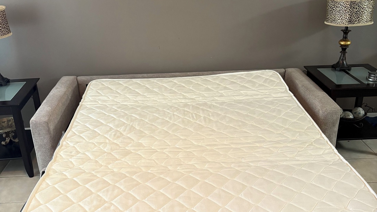 Photo of Bedroom in Gulf Shores