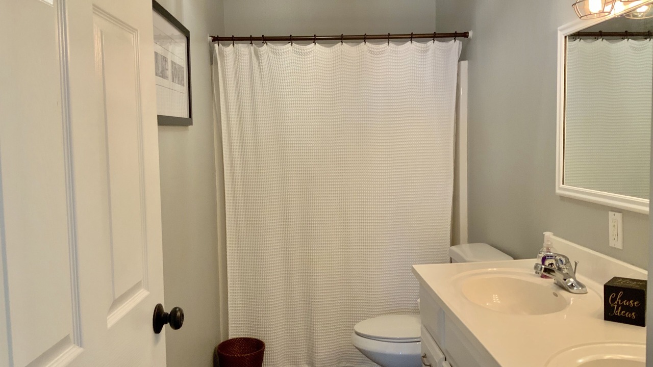 Photo of Bathroom in Dogwood