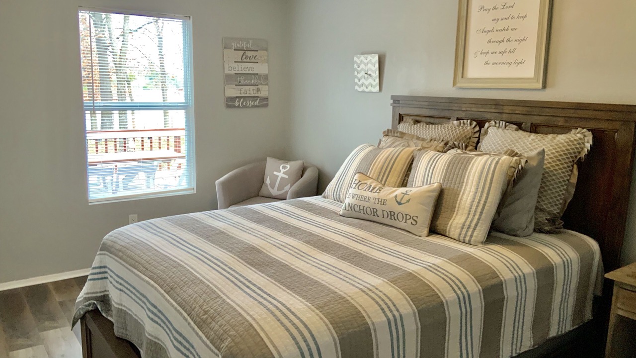 Photo of Bedroom in Dogwood
