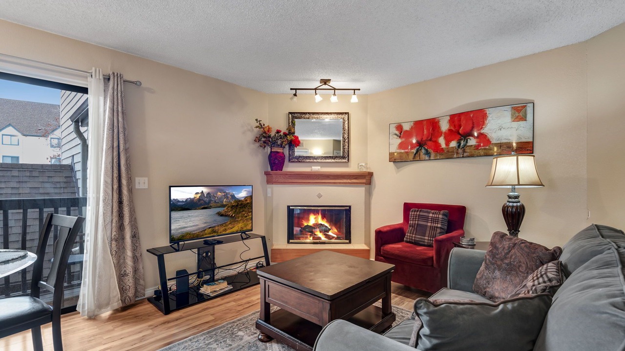 Photo of Livingroom in Englewood