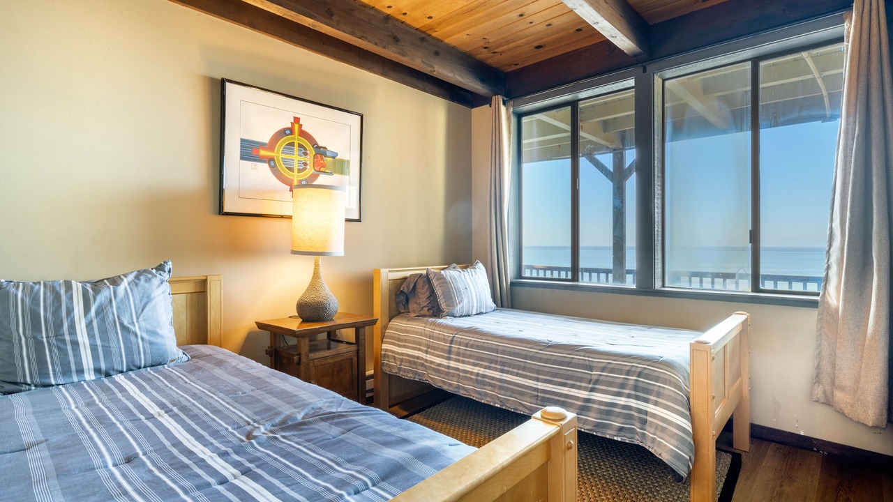 Photo of Bedroom in Dillon Beach